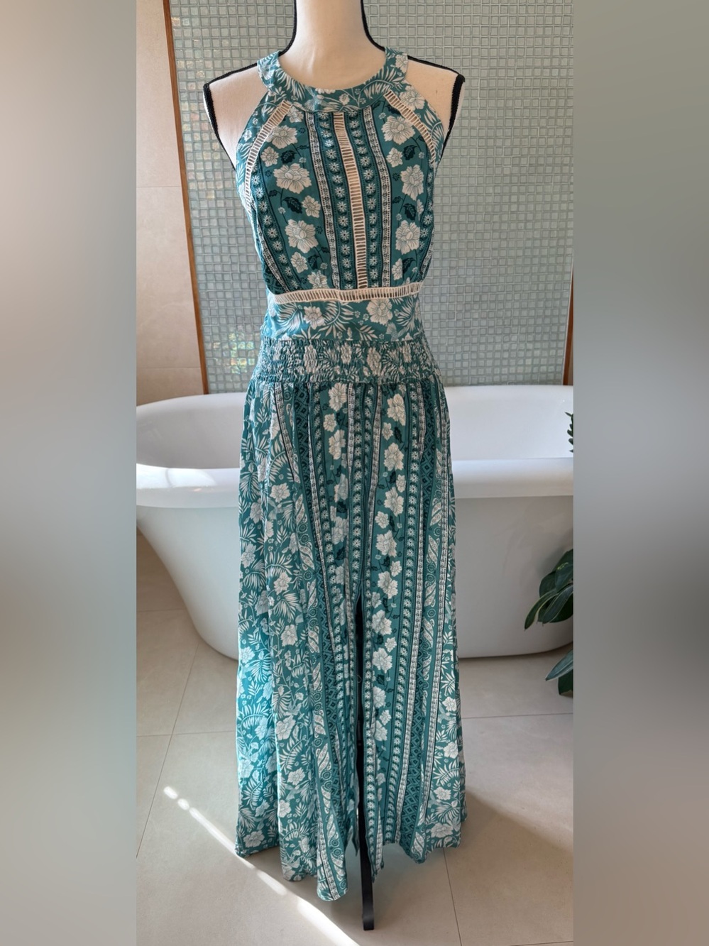 Green Floral Halter Maxi Dress — Women's Boho Maxi